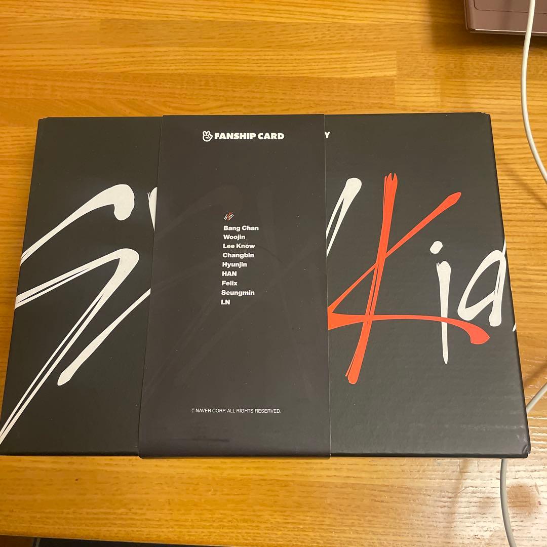 Stray Kids 1ST OFFICIAL FANSHIP KIT 限定