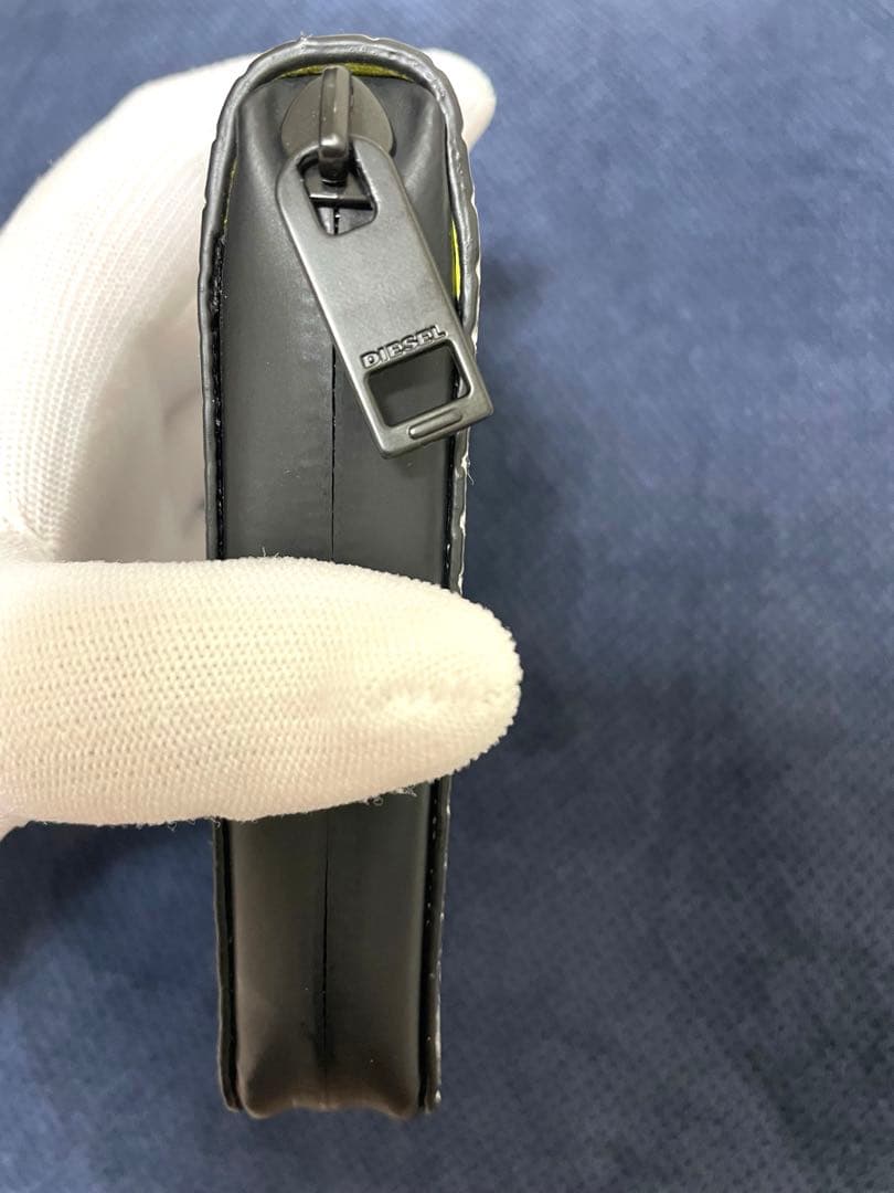 DIESEL ディーゼル ラウンドファスナー財布 総柄 白 ホワイト