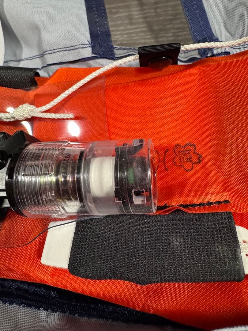 最終値引き‼️桜マーク付き自動膨張式ライフジャケット2個