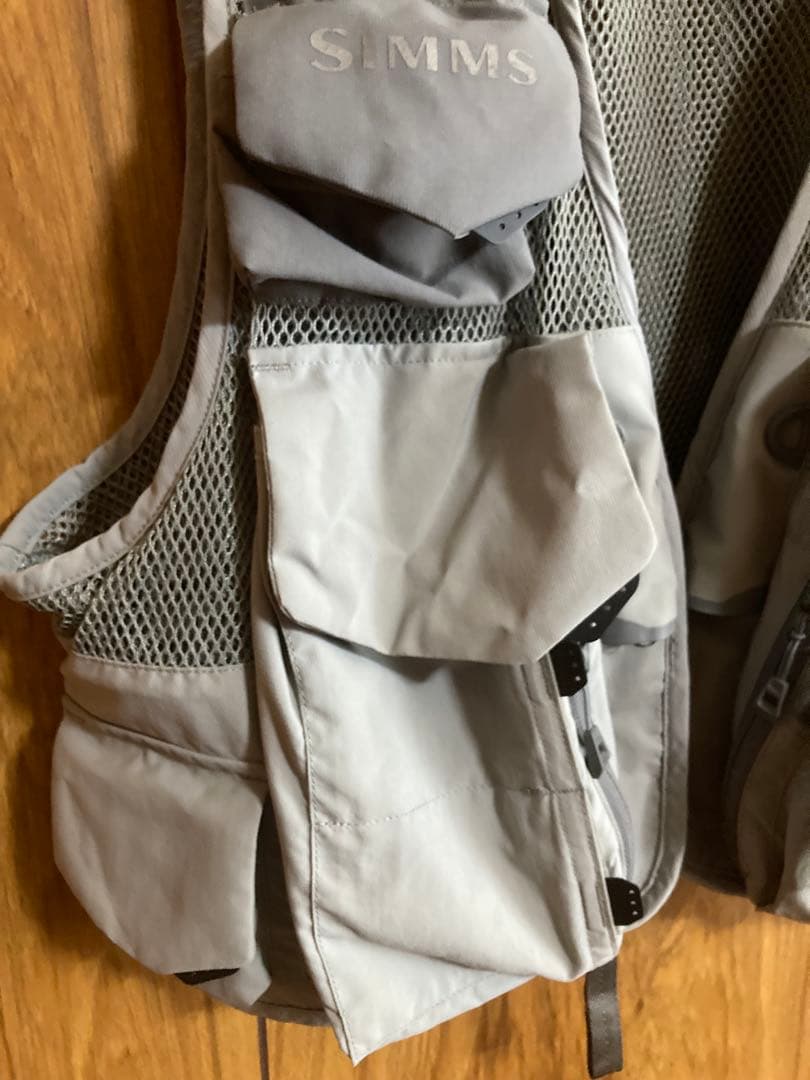 SIMMS フィッシングベスト Mサイズ