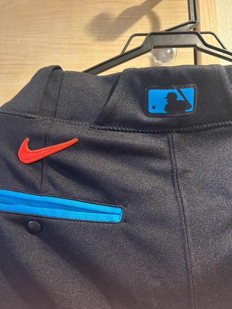 メ*)様 【実使用・宝・超貴重】今永昇太選手　オールスターゲームパンツ使用　直筆