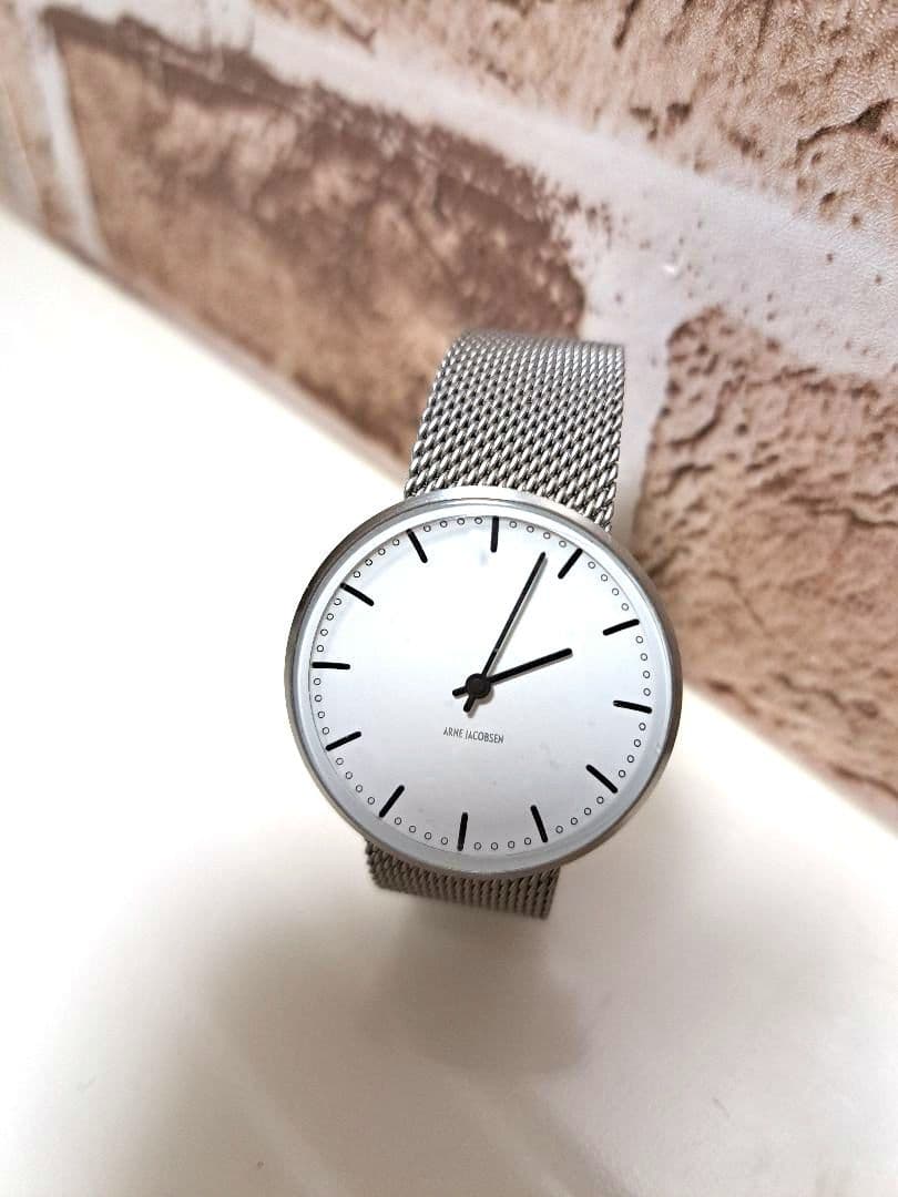 美品ARNE JACOBSEN ステーションウォッチ電池交換済み掲載11/30迄