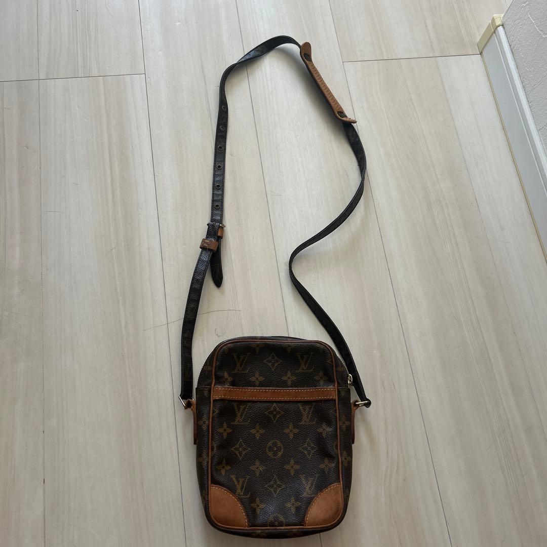 おみくじLouis Vuitton ダヌープショルダーバッグ