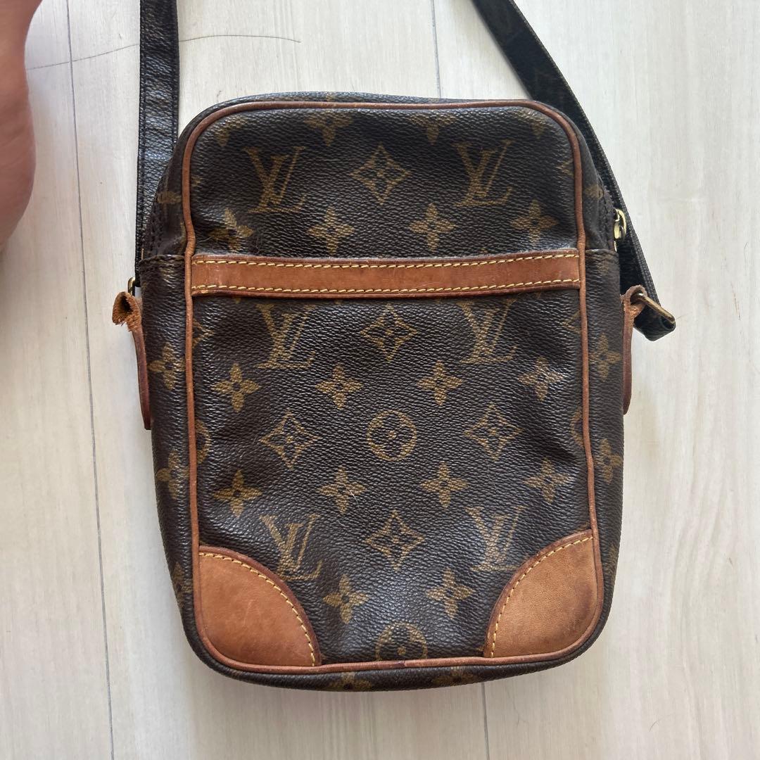 おみくじLouis Vuitton ダヌープショルダーバッグ