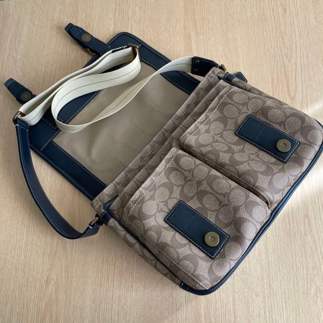 COACH メッセンジャーバッグ ベージュ/ネイビー