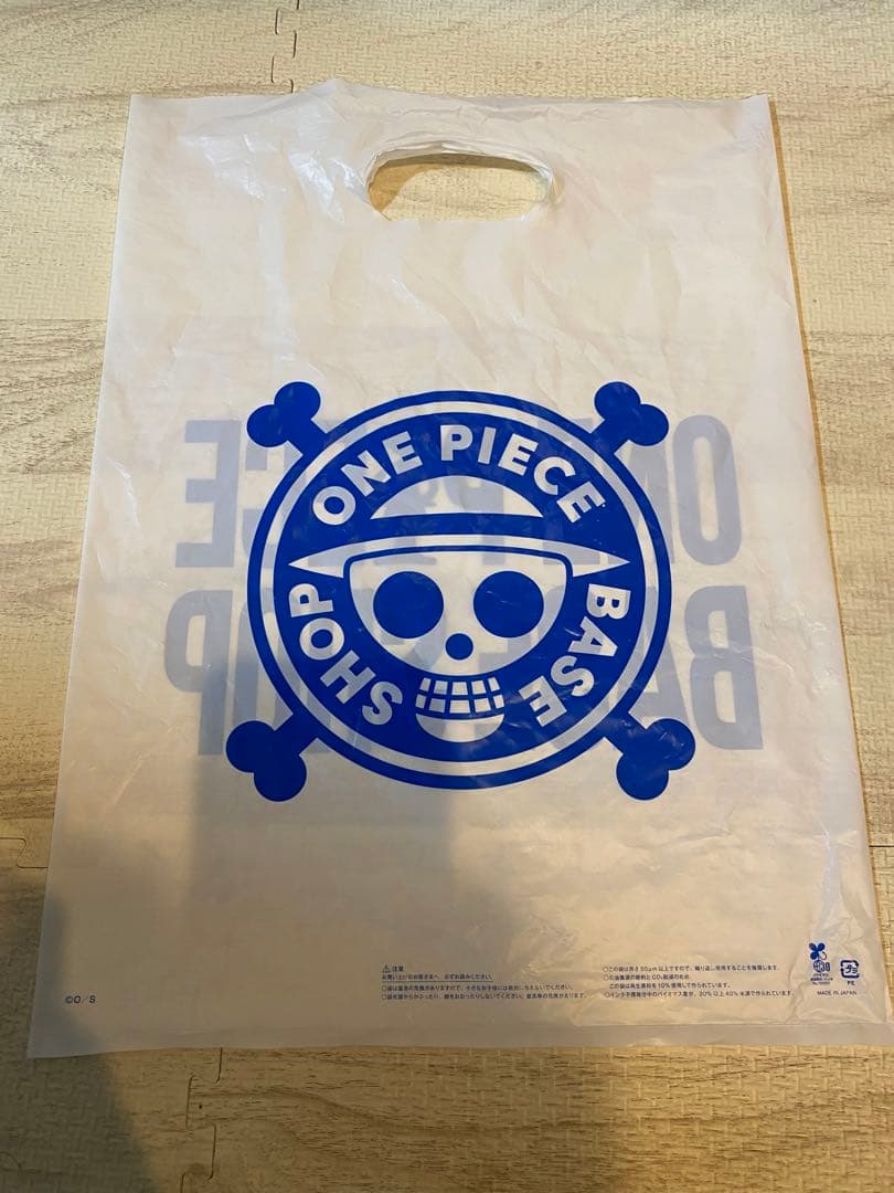 ワンピース　ベースショップ　一番くじ　アクリルブロックチャーム　ロロノア・ゾロ