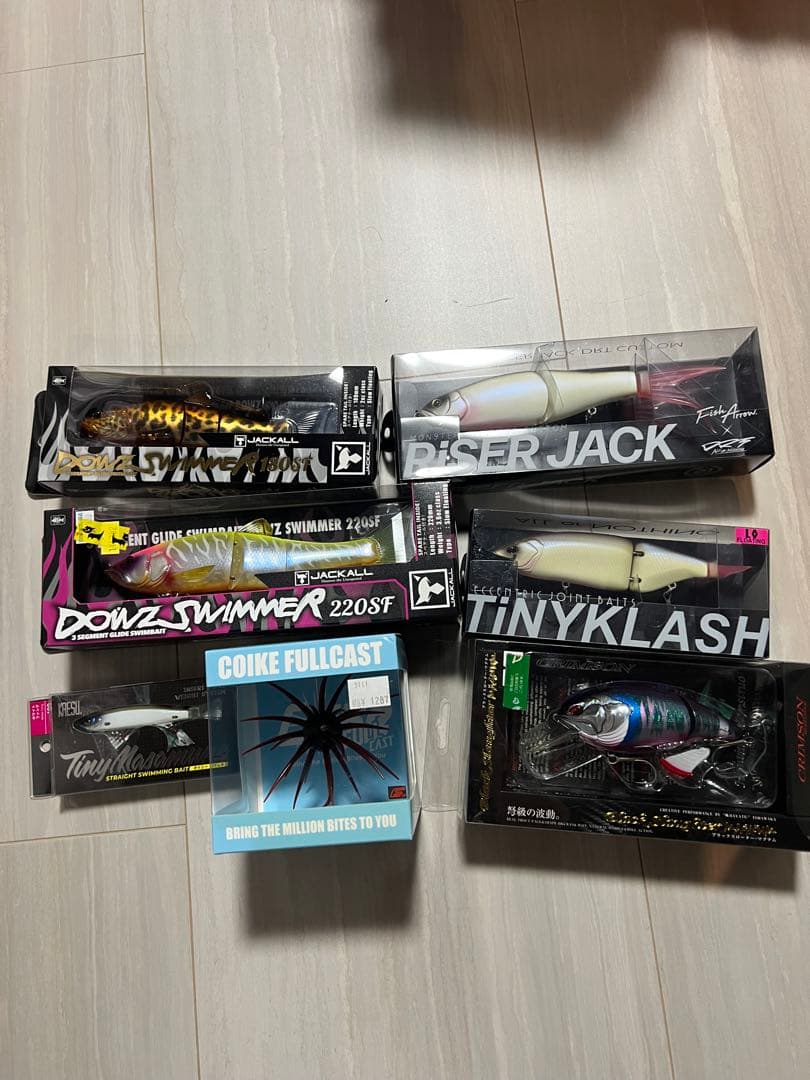 バス釣り引退セットになります。 ビックベイトメインなので初めたい方おすすめです。