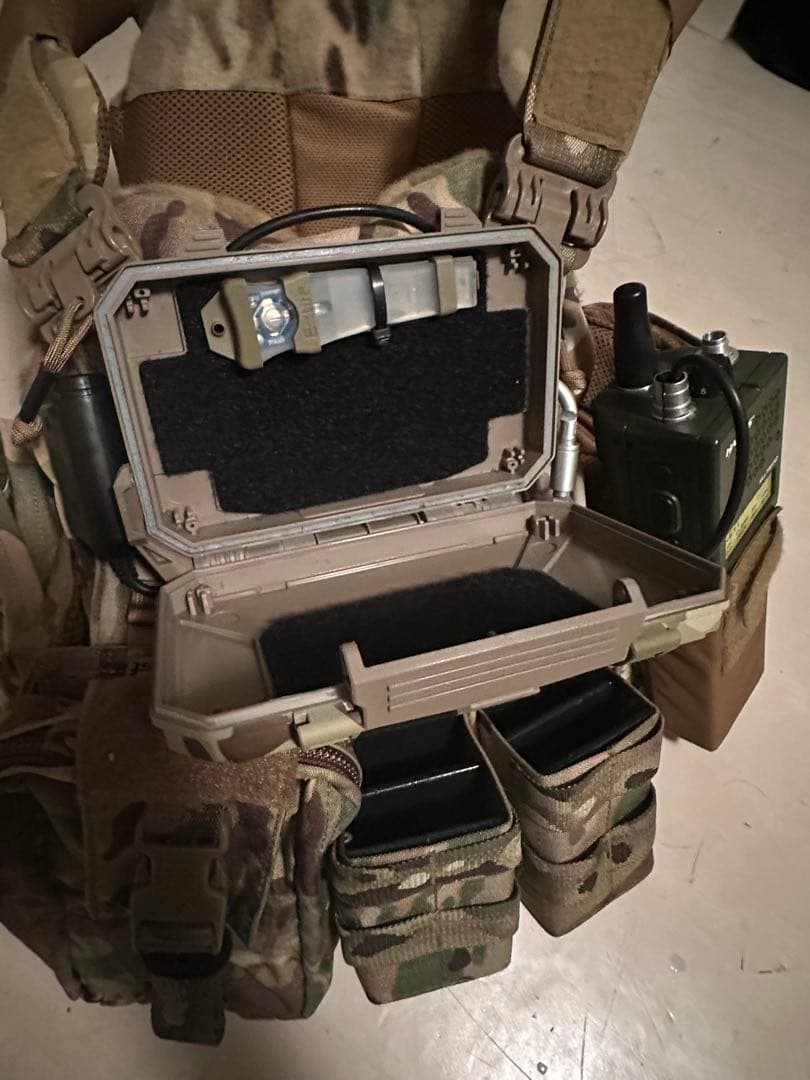 First spear（ファーストスピア）Strandhogg プレートキャリア