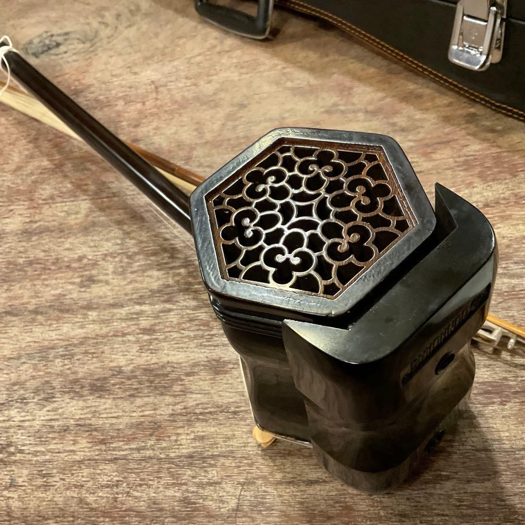 美品！二胡 敦煌 ニシキヘビ皮 蛇皮 ケース 教本セット上海民族楽器