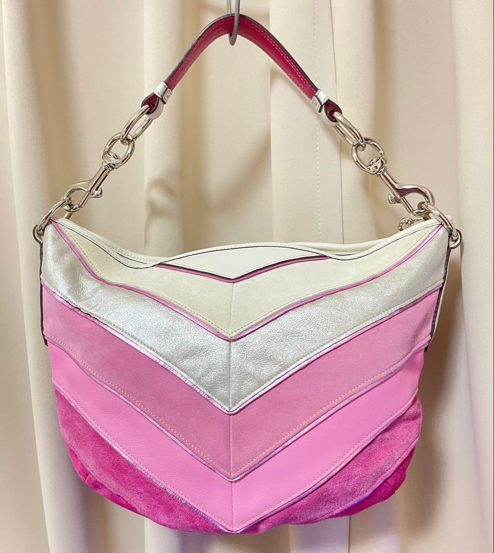 Rare COACH ピンクのシェブロン柄ギャラリー・ホーボーバッグ