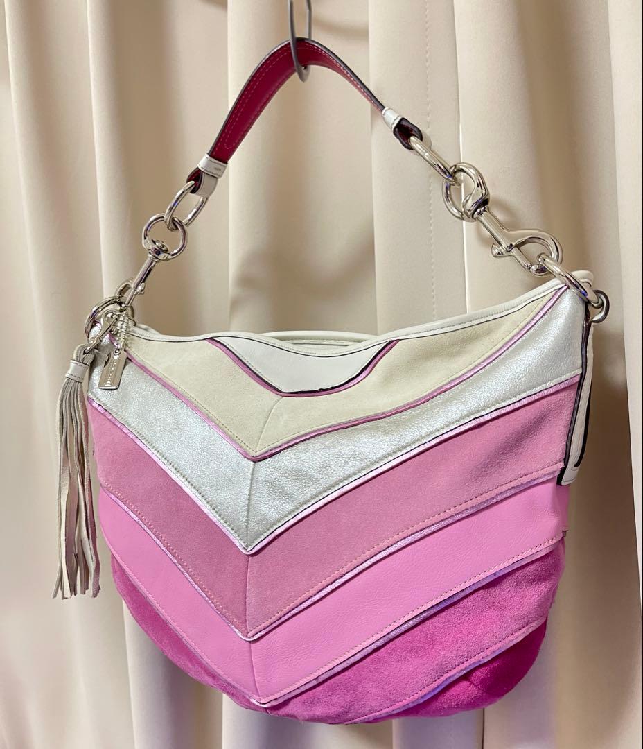Rare COACH ピンクのシェブロン柄ギャラリー・ホーボーバッグ
