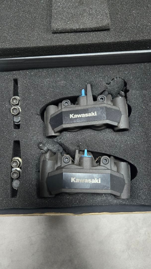 Z900RS　純正キャリパー　前後