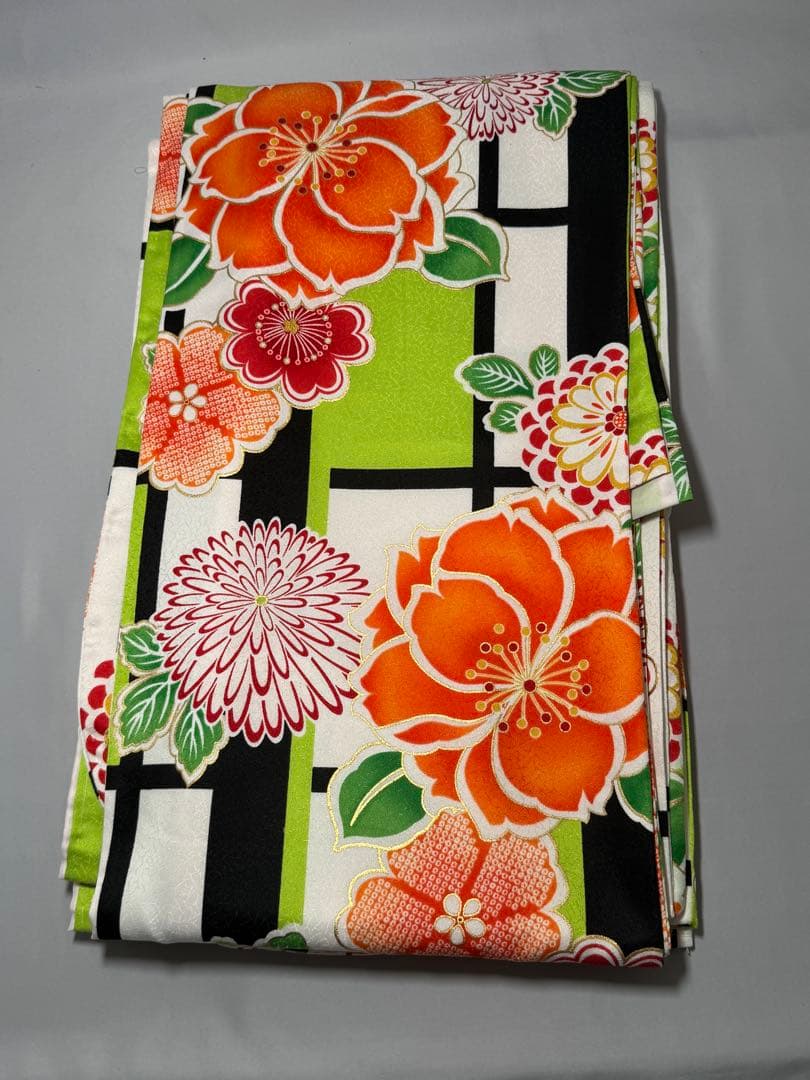 [極美品] 洗える　本振袖　白　緑　格子　成人式　結婚式　振袖　礼装　高身長