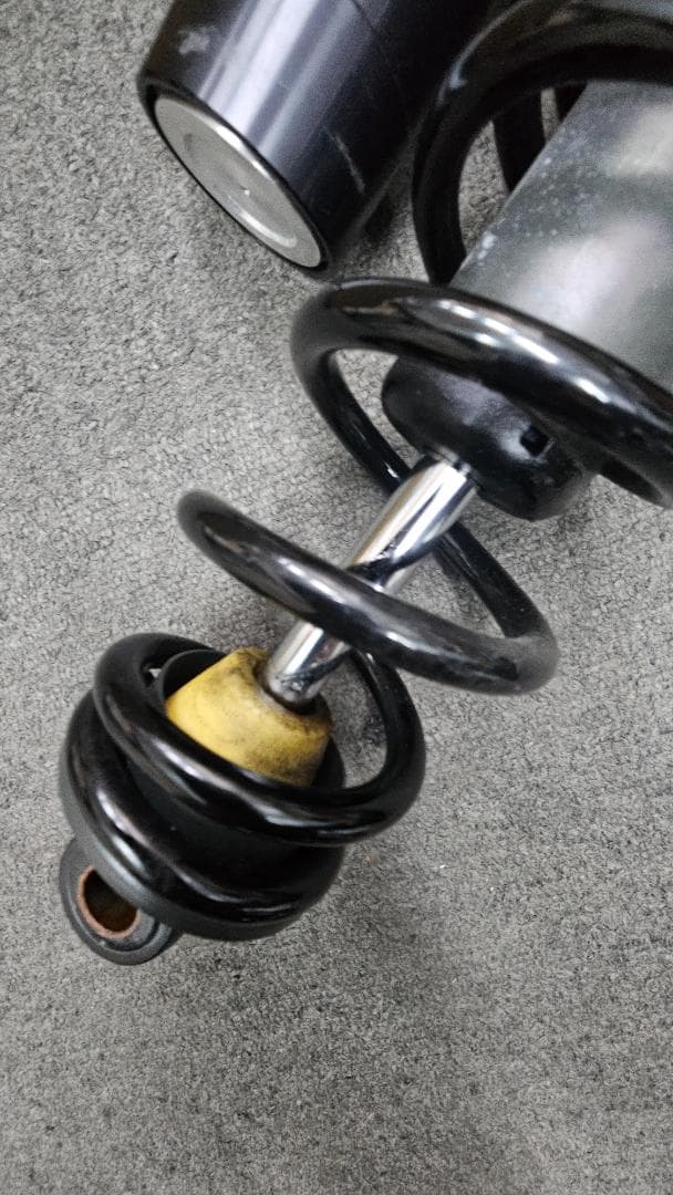 ホンダ　レブル1100　リヤサスペンション中古ジャンク品　ＳＣ８３