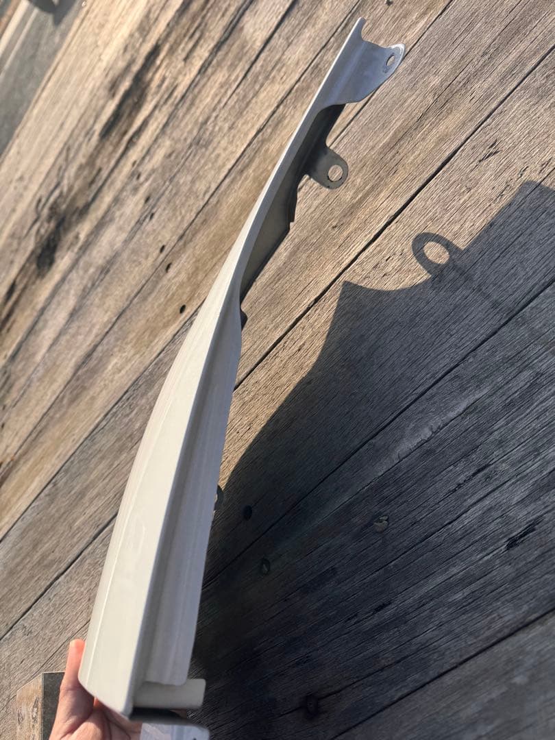 ユーアイビーグル ハイエース 200系　海外純正コーナーパネル