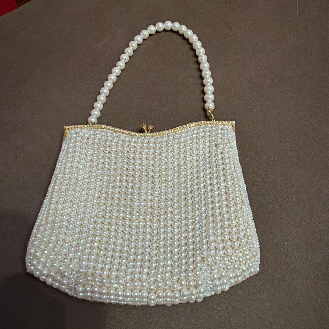 LUMY はしもと 皇室御用達 パールビーズ　パーティーバッグ