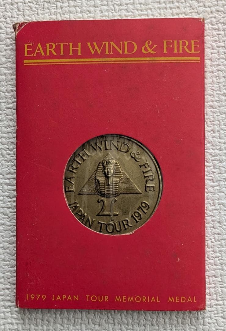 EARTH WIND & FIRE 黙示録（I am） LPレコード＋記念メダル