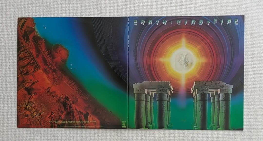 EARTH WIND & FIRE 黙示録（I am） LPレコード＋記念メダル