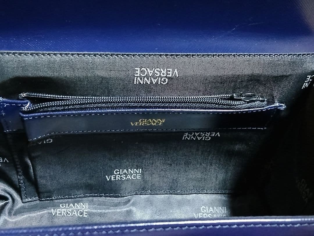 VERSACE ネイビーパーティーバッグ