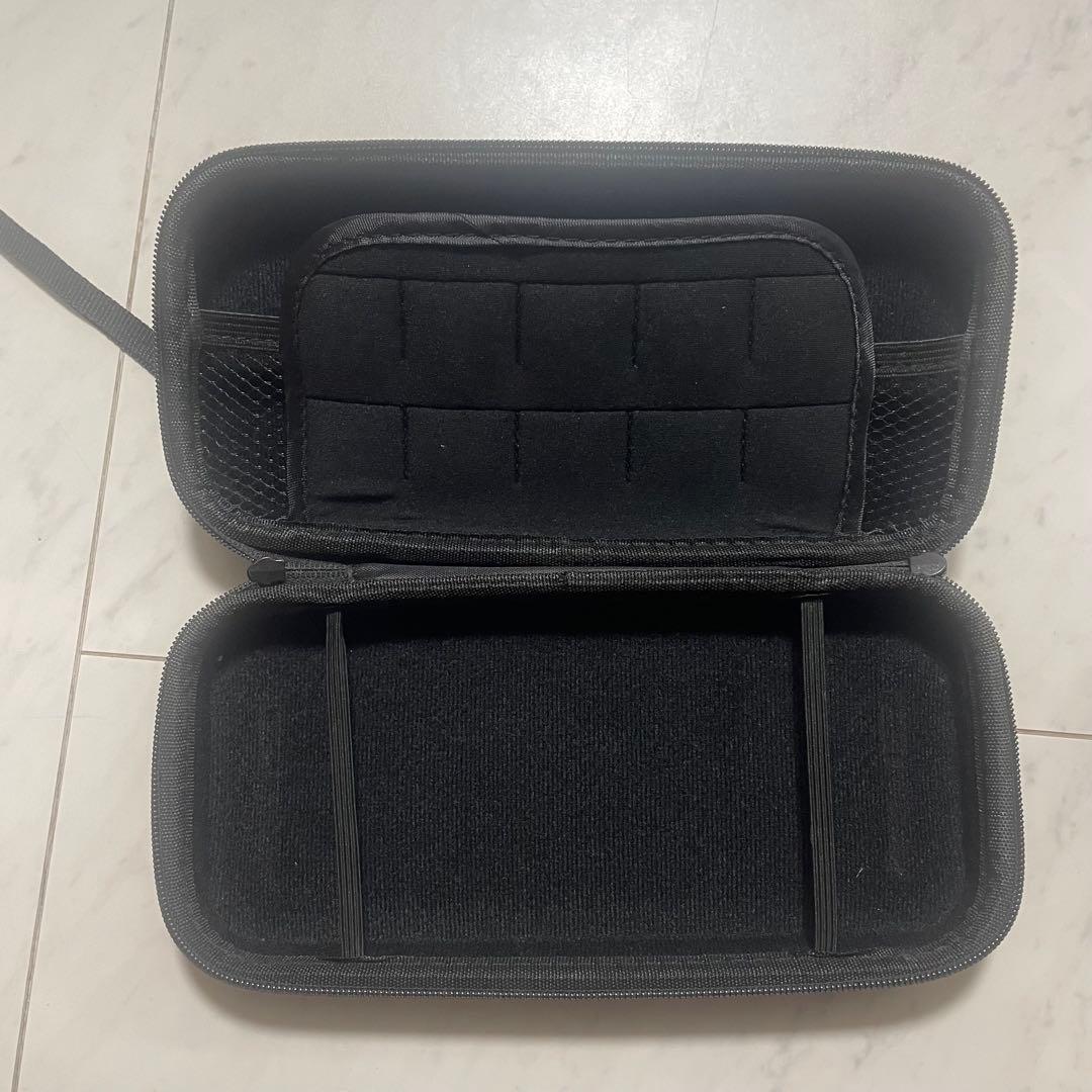 Nintendo Switch Lite グレー、他周辺ケース2点、充電器は無し