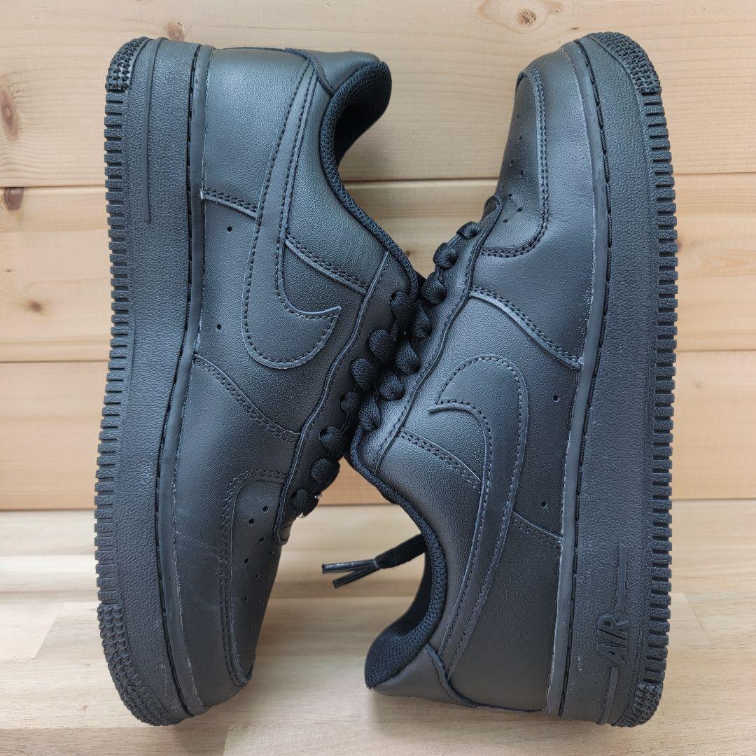 ナイキ ウィメンズ エアフォース1 ロー 07 \"ブラック\" 24センチ