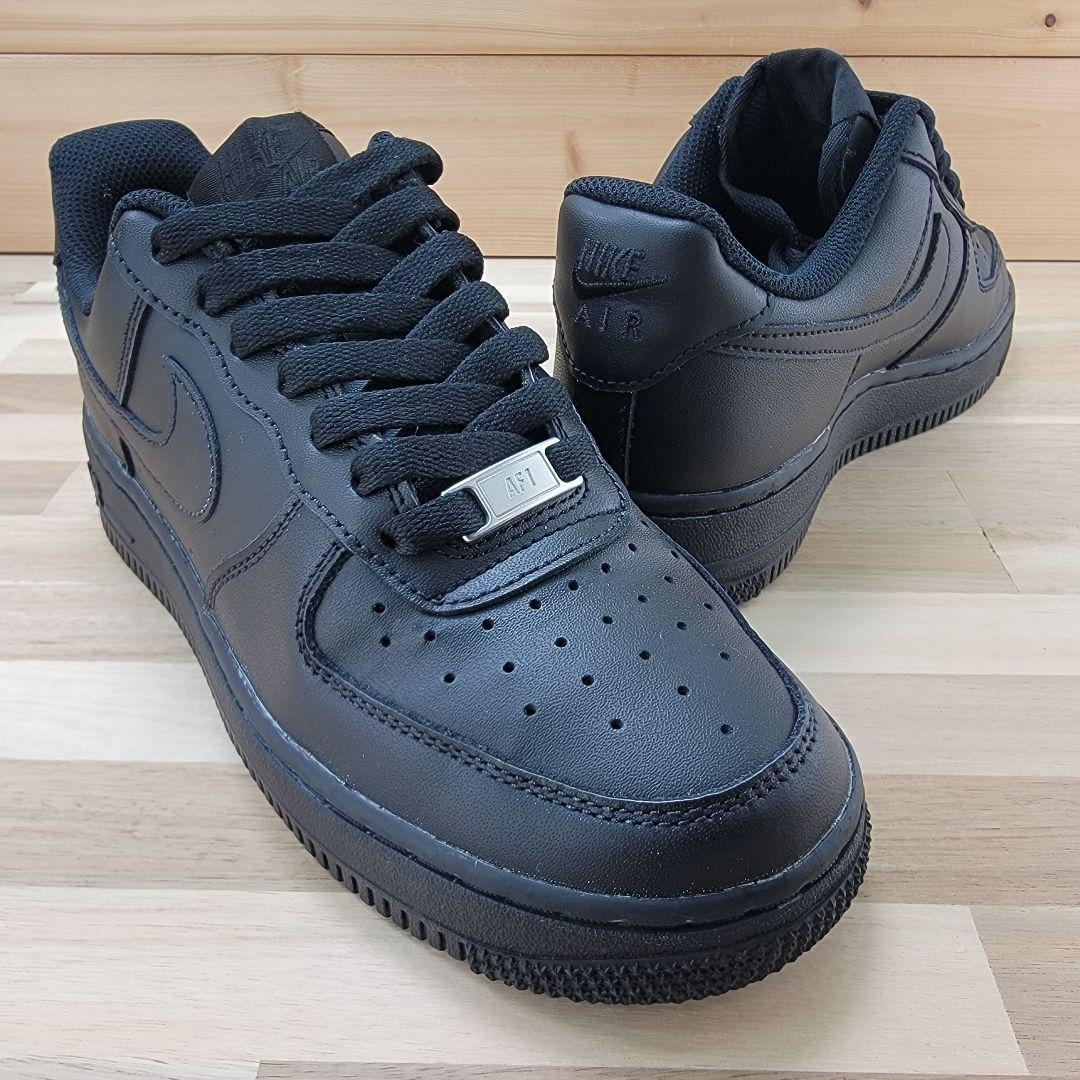 ナイキ ウィメンズ エアフォース1 ロー 07 \