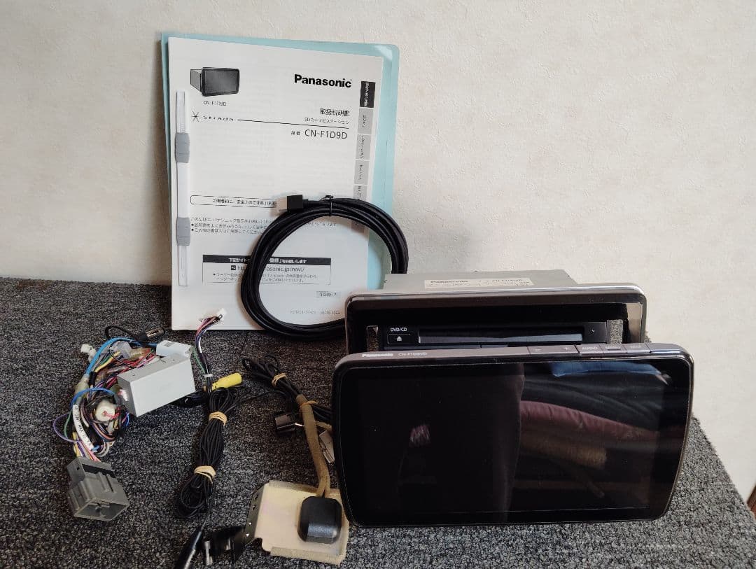 パナソニック9インチナビ　CN-F1D9VD NBOX JF3 パネル付き