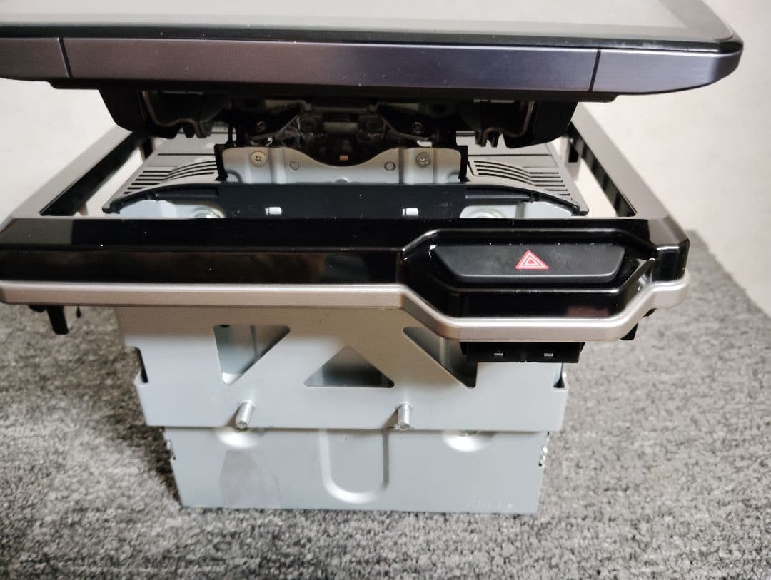 パナソニック9インチナビ　CN-F1D9VD NBOX JF3 パネル付き