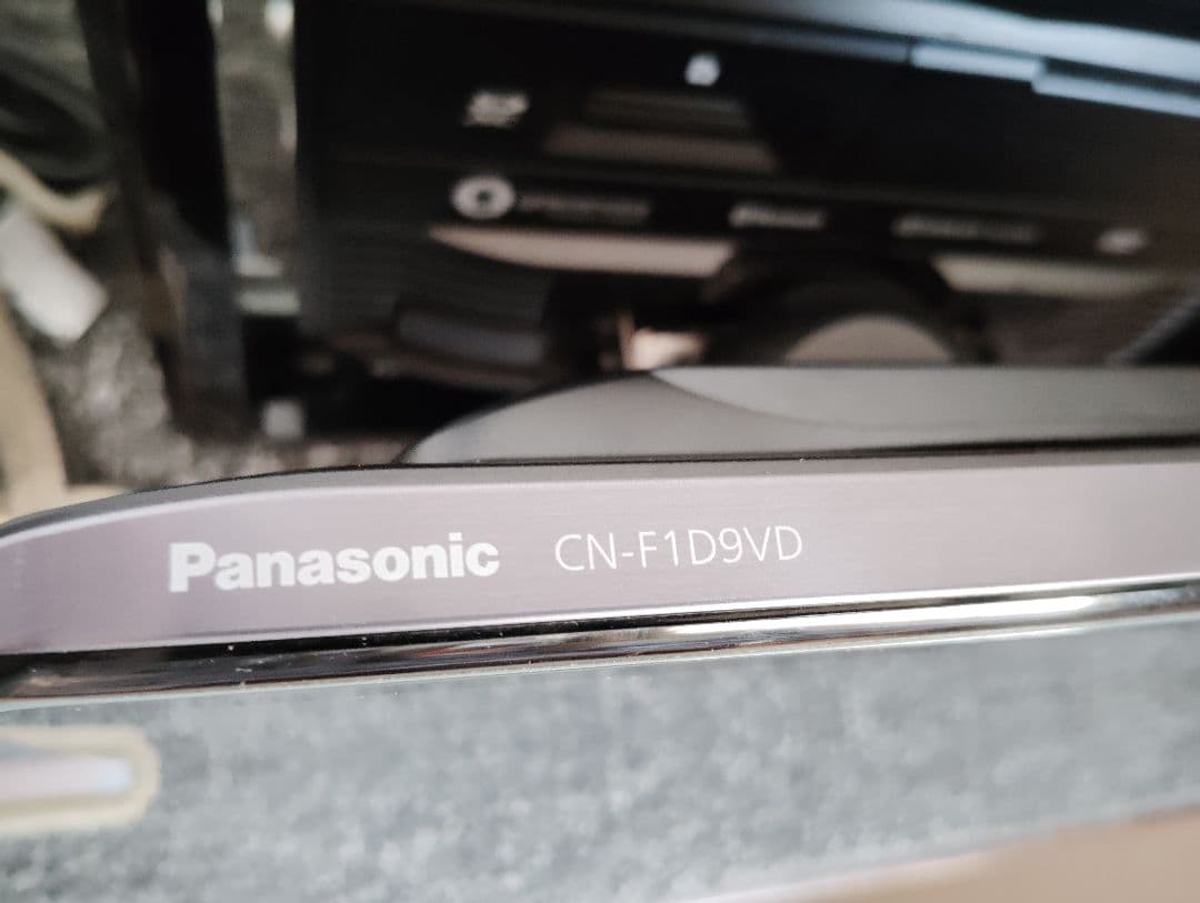 パナソニック9インチナビ　CN-F1D9VD NBOX JF3 パネル付き