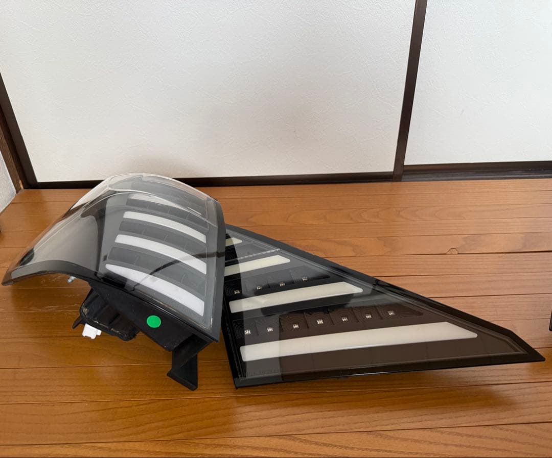 【理事長　】LEDライト