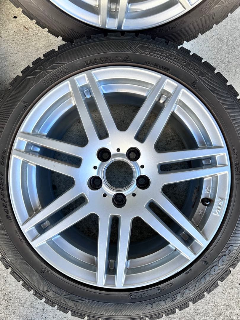 メルセデスベンツ 245/45R17 スタッドレスタイヤ ATS