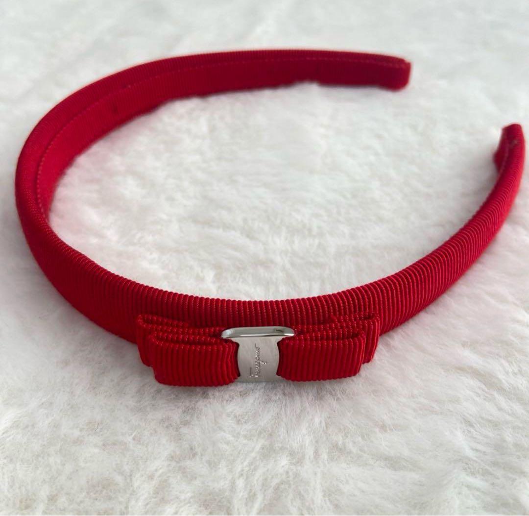 【未使用】　フェラガモ　カチューシャ　リボン　レトロ　レッド　赤