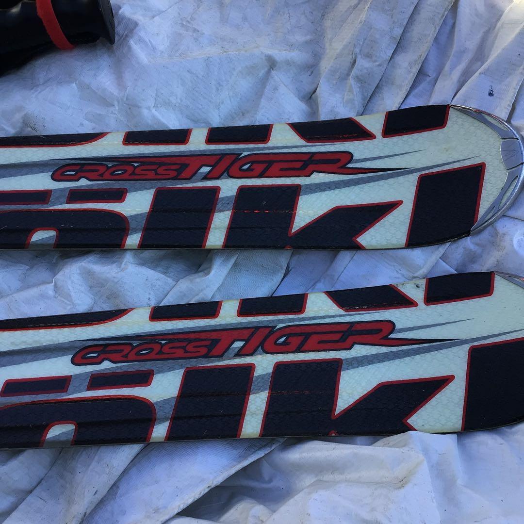 ROSSIGNOL CROSS TIGER スキー板とポール