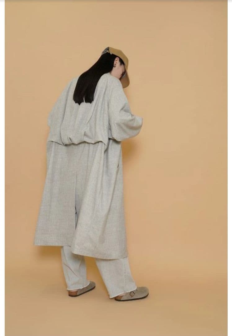 新品⭐CYAN TOKYO エアリーバックウーリーコート