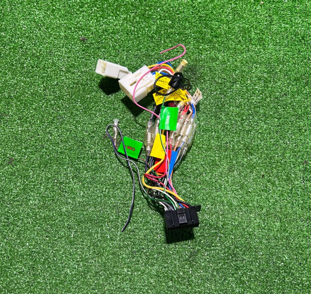 ケンウッド MDV-D404BTW ナビ フルセグ。地図データ2016年。