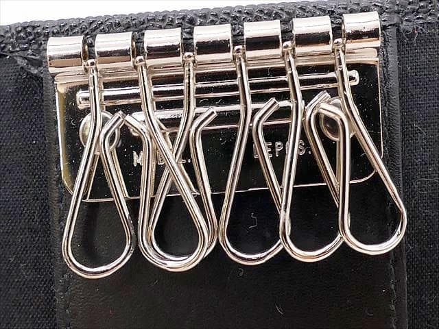 ★2361］未使用＊サルヴァトーレフェラガモ＊　6連　キーケース　リザード調　黒