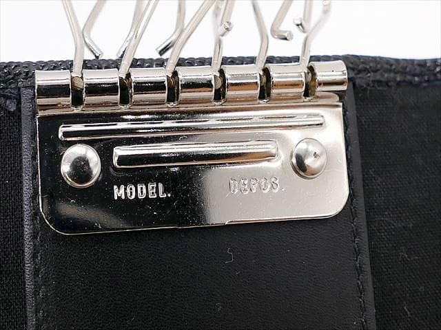 ★2361］未使用＊サルヴァトーレフェラガモ＊　6連　キーケース　リザード調　黒