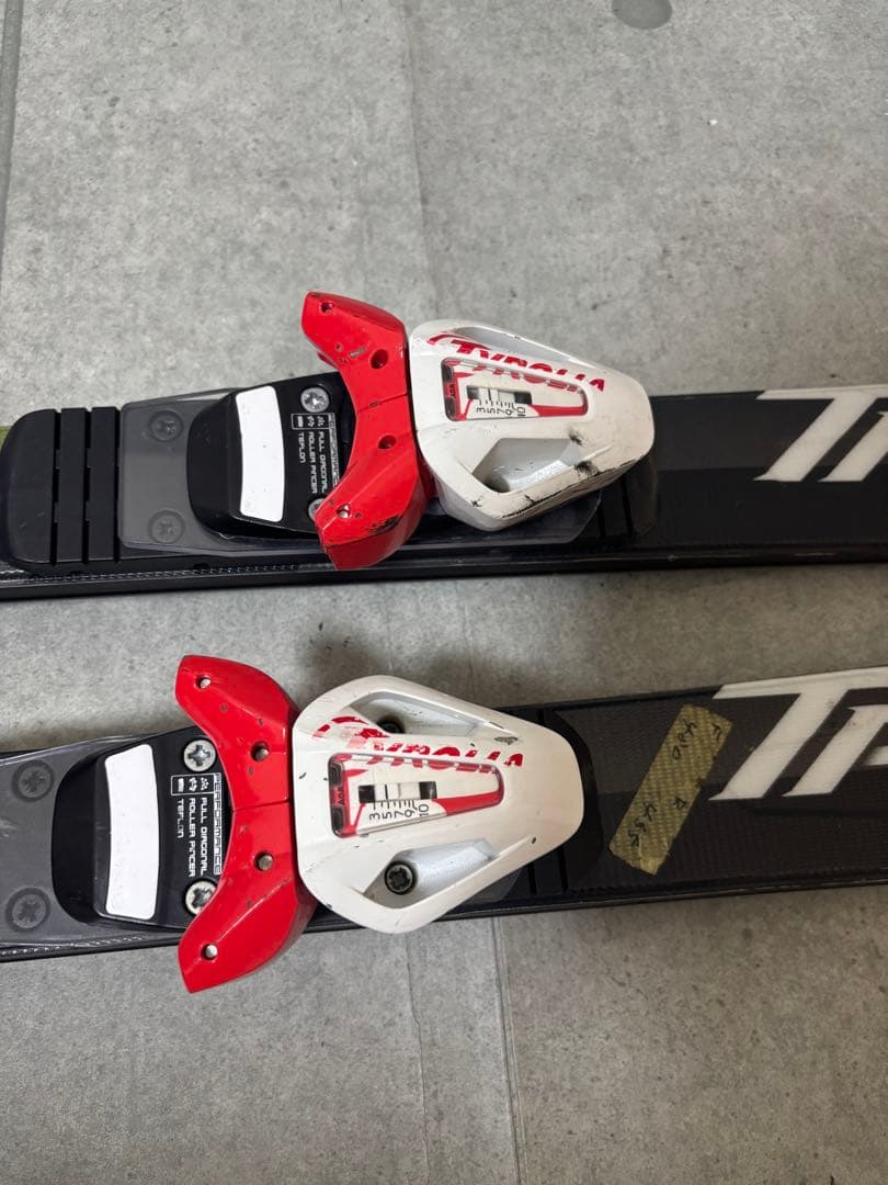 ま*ー様 OGASAKAオガサカ TRIUNトライアン　スキー　板　SL 140