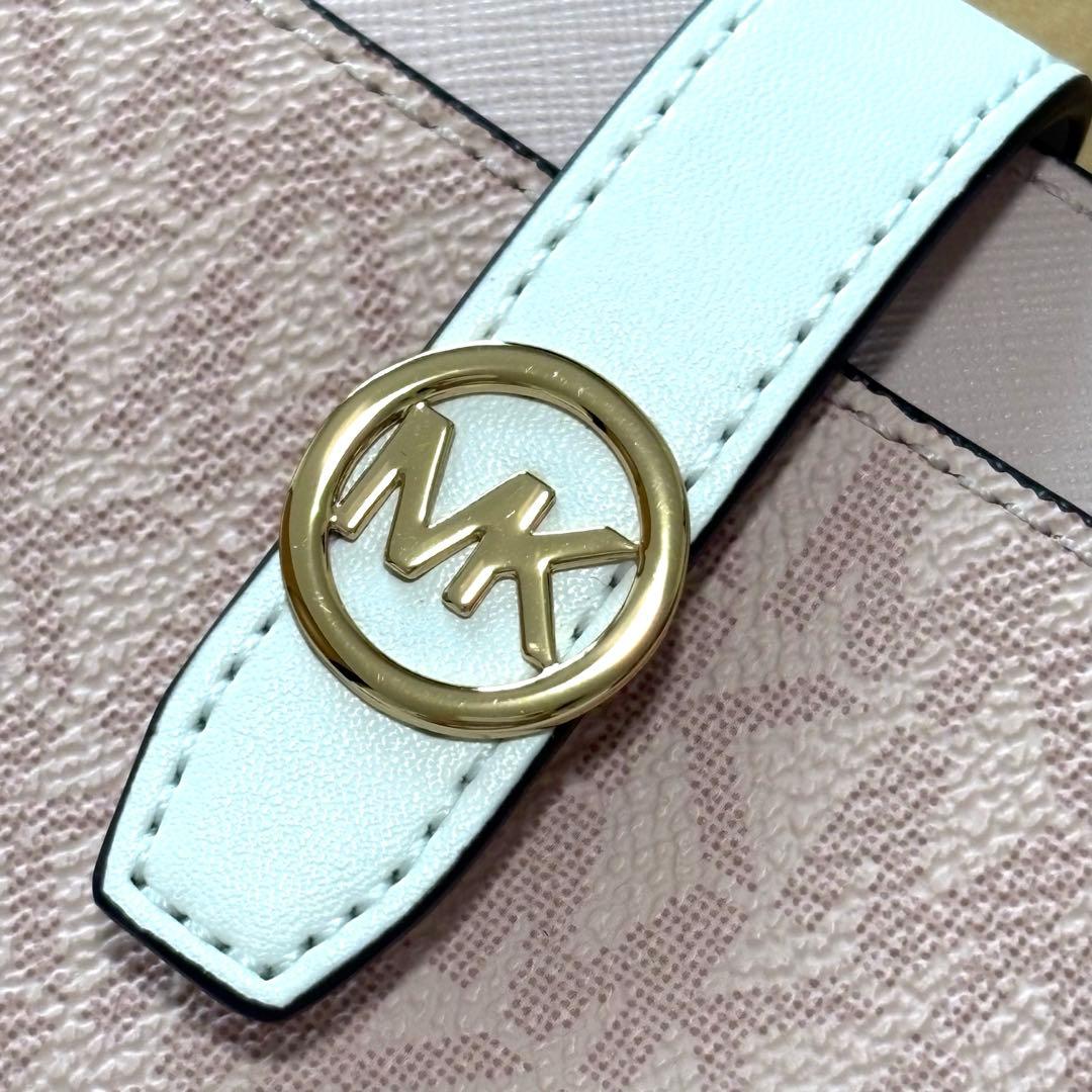 ⭐︎ 【新品、未使用品】かわいい♡マイケルコース 2つ折り財布　ピンク