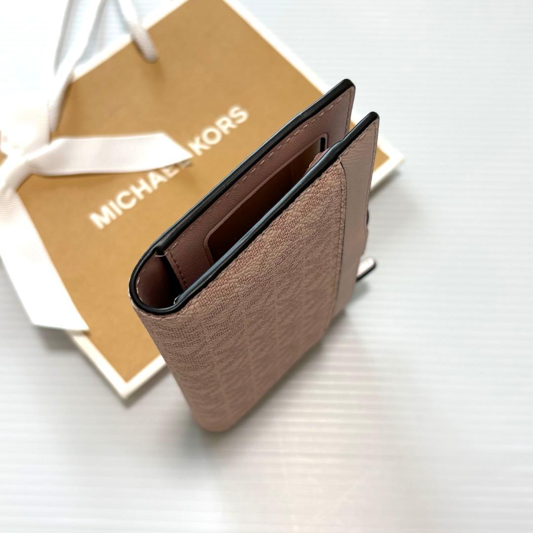 ⭐︎ 【新品、未使用品】かわいい♡マイケルコース 2つ折り財布　ピンク