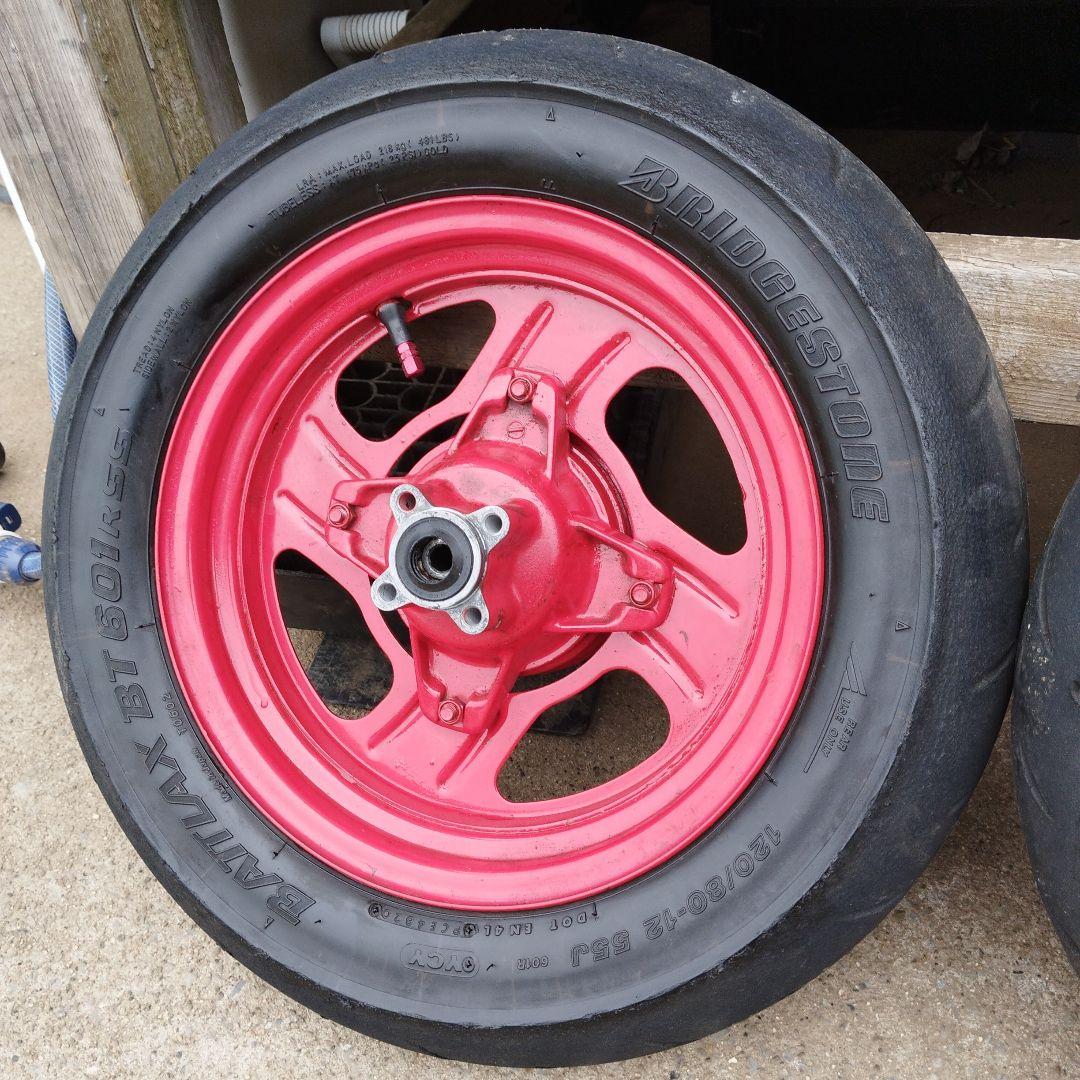 今日だけ　美品ＹＳＲ５０ ＹＳＲ８０ 前後ホイールタイヤ付き