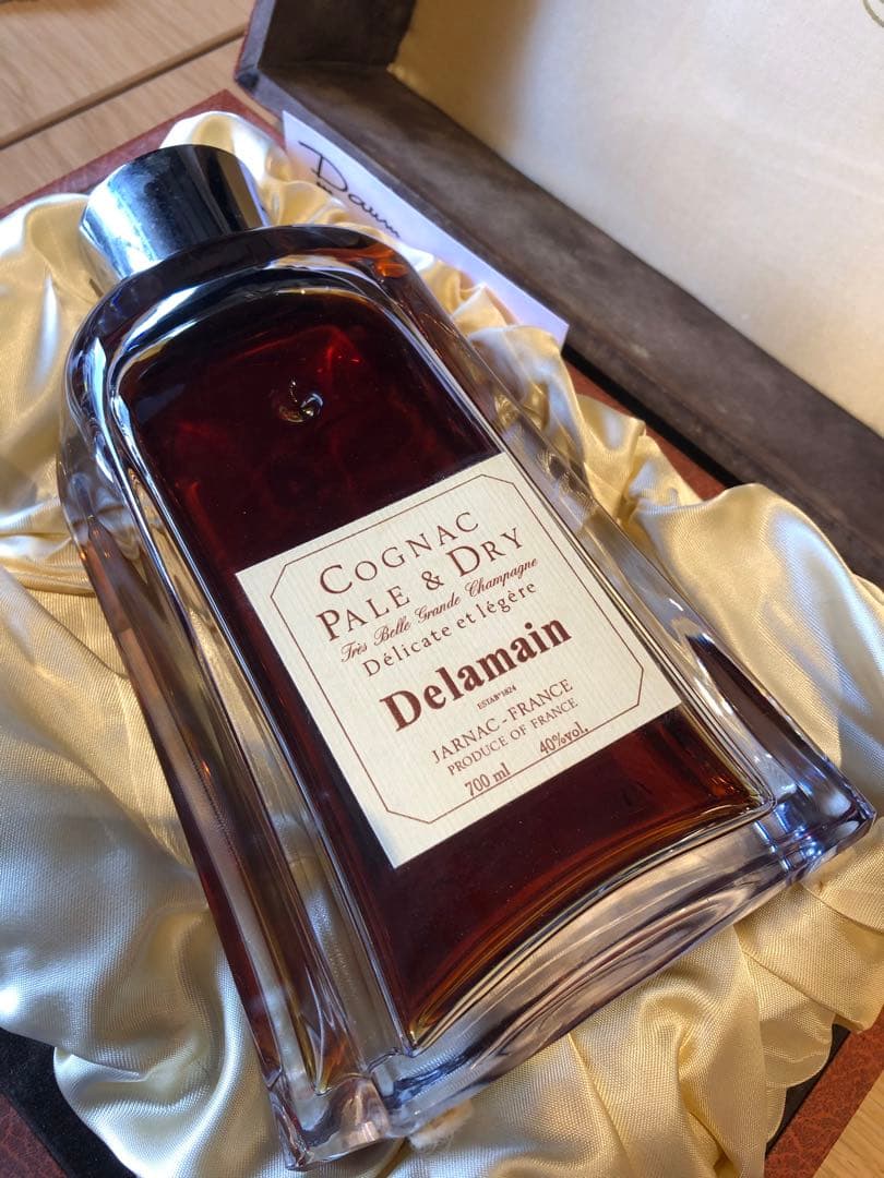 Delamain Pale & Dryコニャック　700ml 箱付き