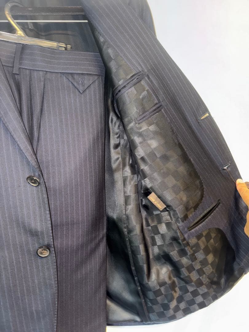 ルイヴィトンスーツ　ストライプ ダミエ柄　総裏地　サイズ44 165/74