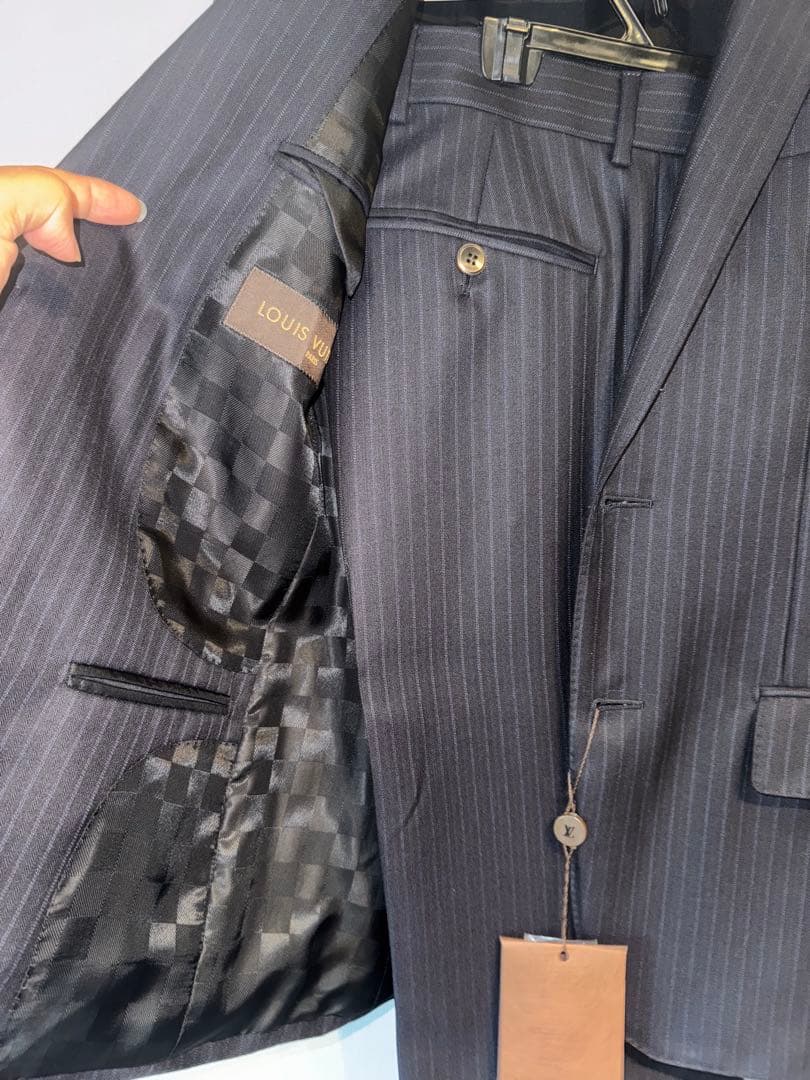 ルイヴィトンスーツ　ストライプ ダミエ柄　総裏地　サイズ44 165/74