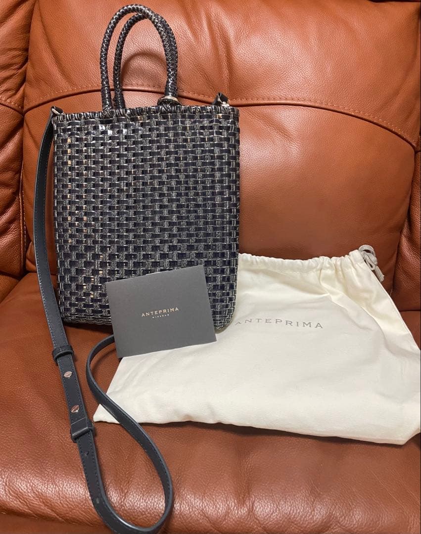 アンテプリマ　イントレッチオ　ミニアトゥーラ　ショルダー　ネイビー　美品