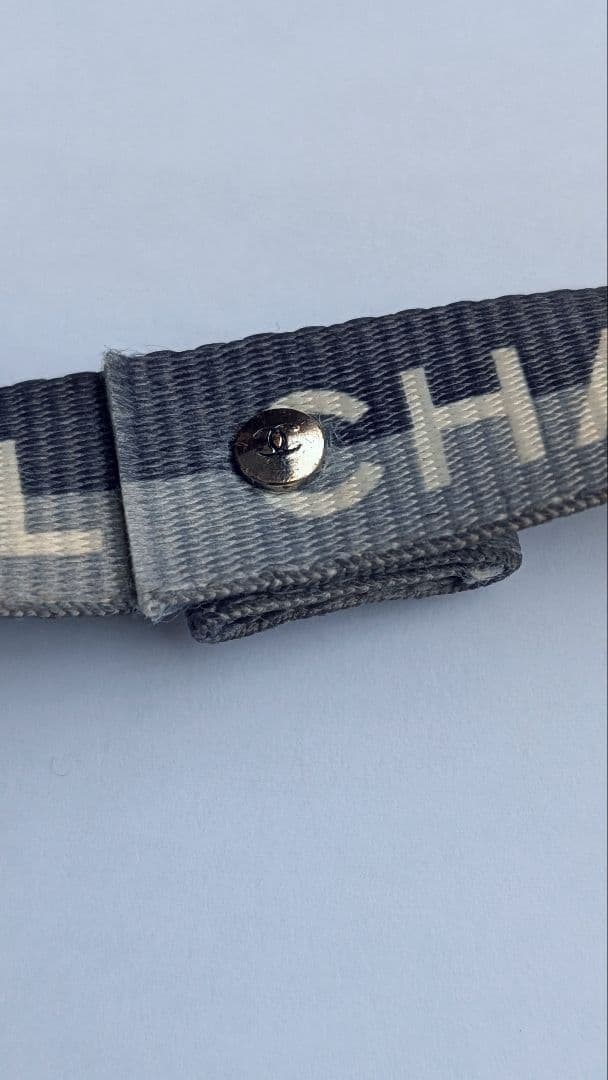 限定セール【 CHANEL 】01P シャネル ロゴ ネックストラップ