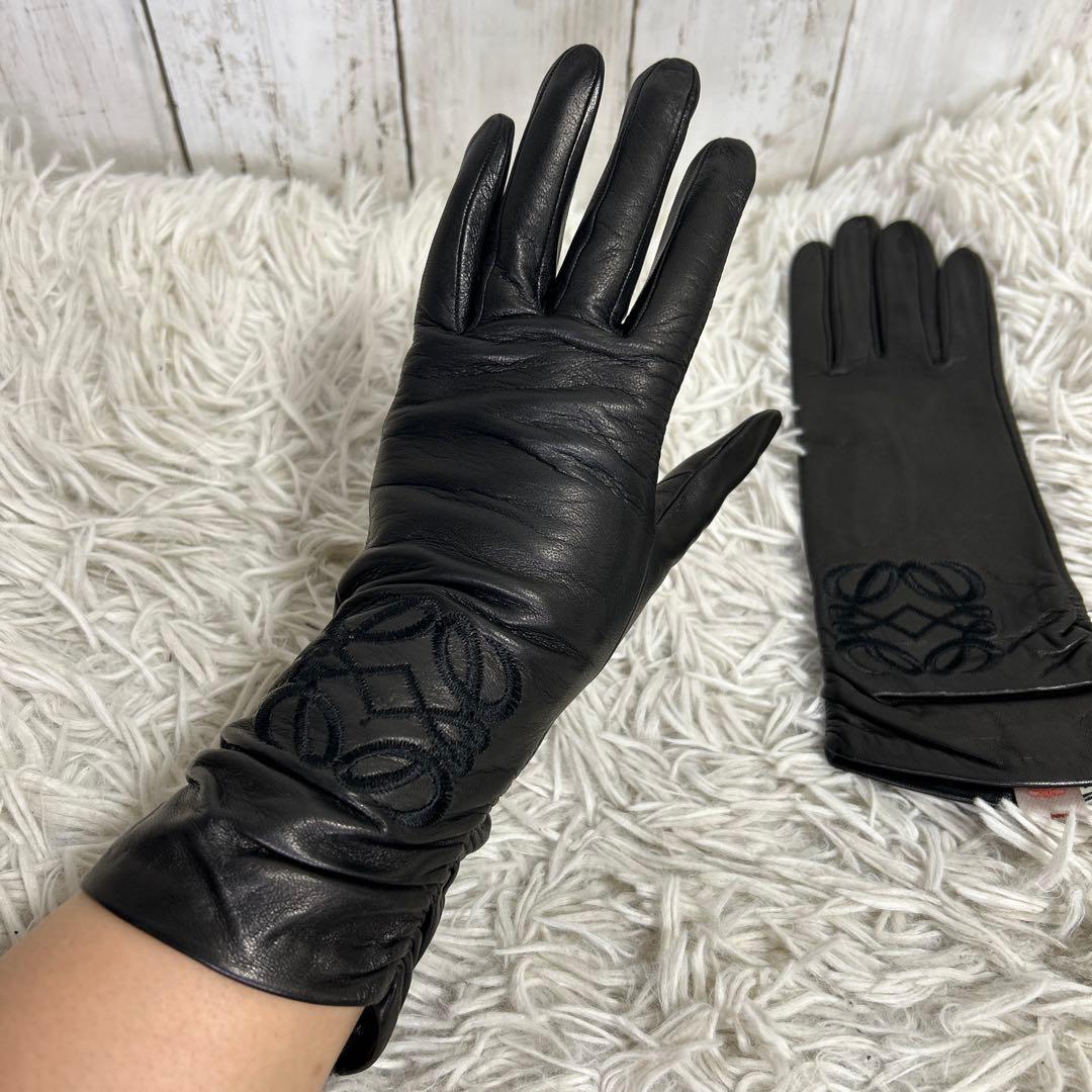 LOEWE ロエベ グローブ レザー ブラック　手袋　ロゴ　アナグラム　ブラック