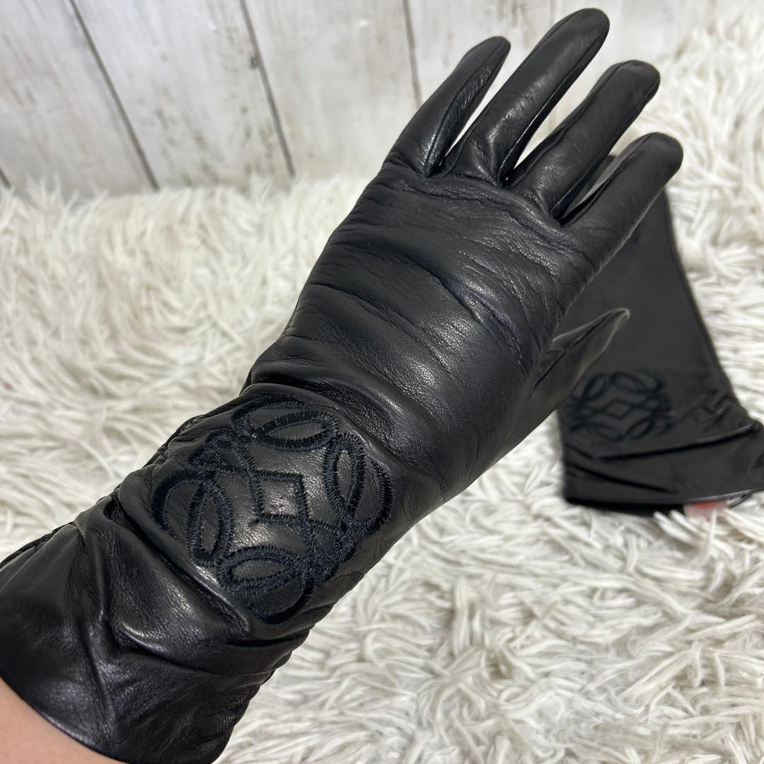 LOEWE ロエベ グローブ レザー ブラック　手袋　ロゴ　アナグラム　ブラック