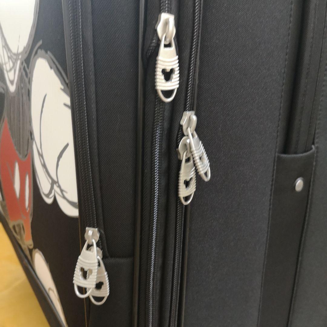 3/18までディズニーワールド　ミッキースーツケース【大】