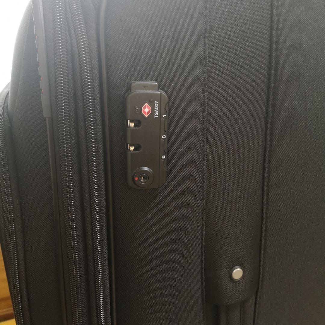 3/18までディズニーワールド　ミッキースーツケース【大】